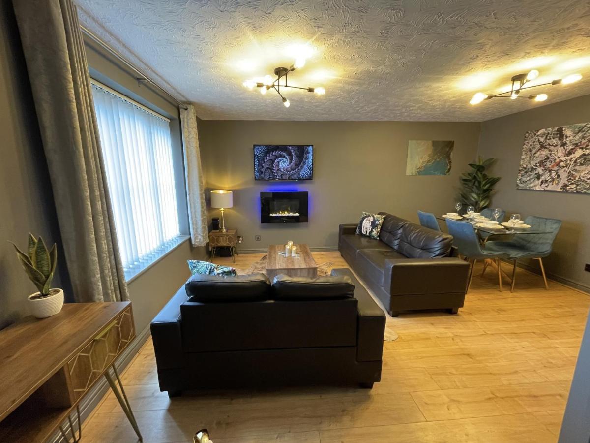 No24 - 2-Bed Boutique Apartment - Hosted By Hutch Lifestyle Лемінгтон-Спа Екстер'єр фото
